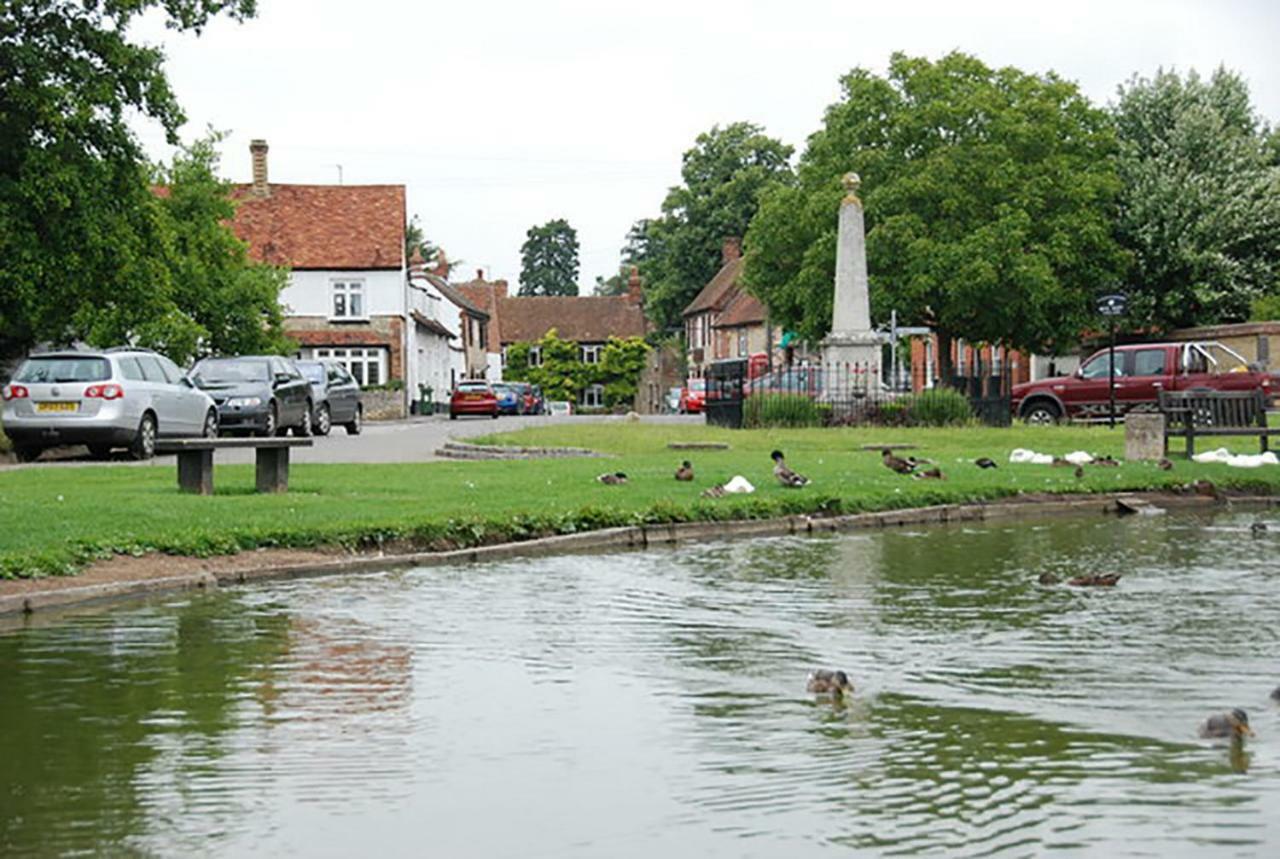 Village Homestay B&B Near Oxford Haddenham  Exterior photo